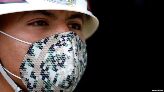 कोरोना के समय में सैनिक