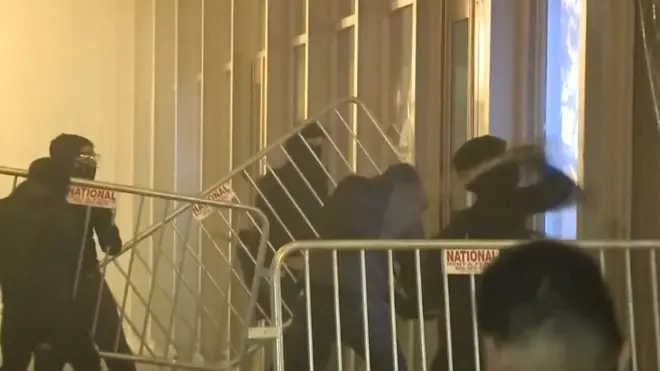 заворушення