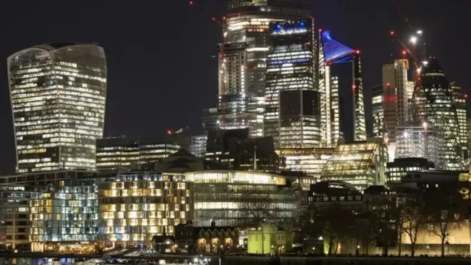 ناطحات سحاب في لندن