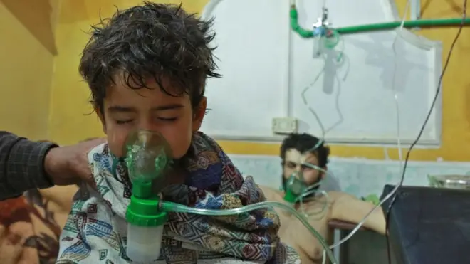 Tedavi gören bir çocuk