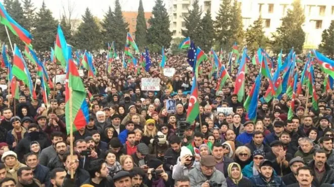 Foto Arxiv: Müxalifətin 19 fevral mitinqi