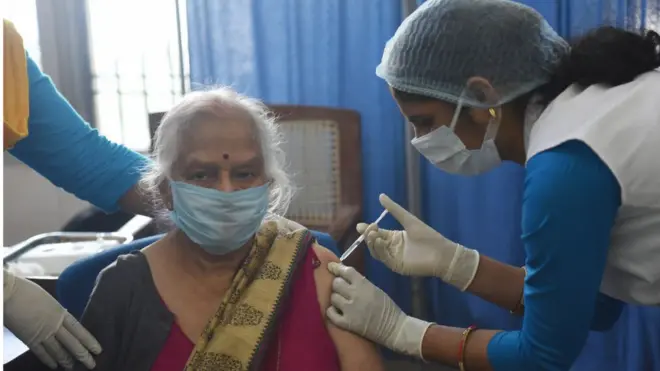 انڈیا، ویکسین