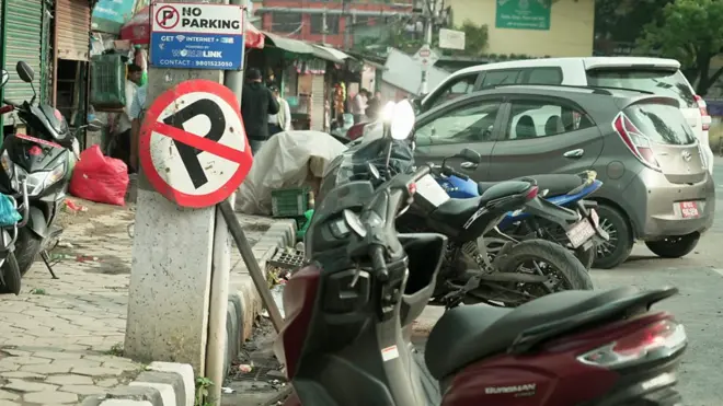 नो पार्किङ्गमा पार्किङ्ग