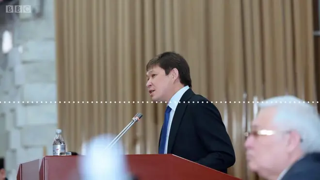 Сапар Исаков