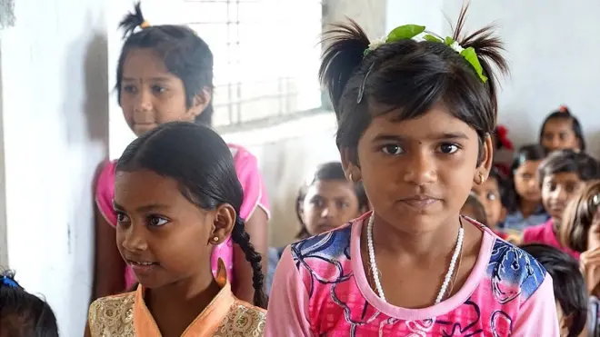 शांतिवन में पढ़ने वाले बच्चे