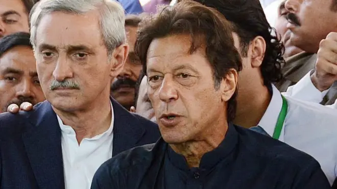 عمران خان کا کہنا تھا کہ پاکستان میں انصاف کے اداروں کو بتانا چاہتے ہیں کہ جمہوری پرامن احتجاج کا حق چھینا جا رہا ہے