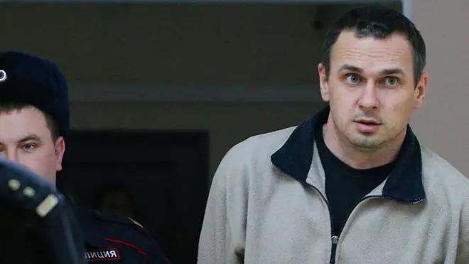 Украинский режиссер Олег Сенцов голодает в колонии на Ямале уже больше 20 дней.