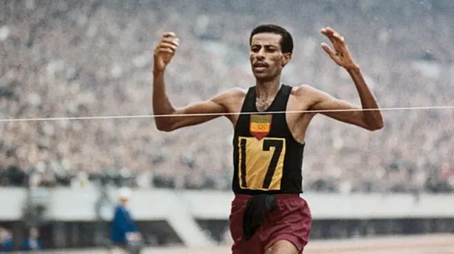 Abbabaa Biqilaan Olompikii Tookiyootti yeroo lammataaf maaraatonii yeroo injifatu