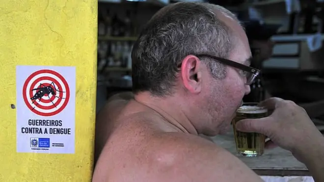 डास दारू पिणाऱ्यांना जास्त चावतात का?