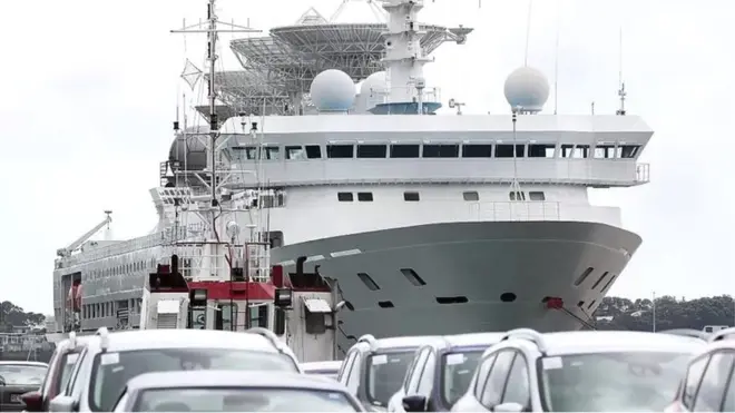 యువాన్ వాంగ్ 5 నౌక