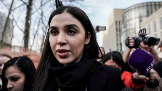 كورونيل إيسبورو أثناء محاكمة زوجها في عام 2019