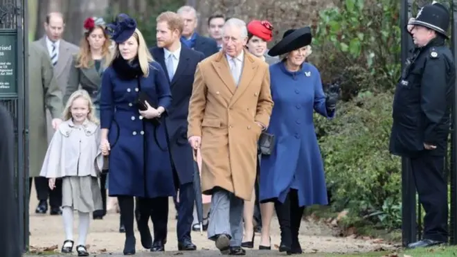 Thành viên gia đình Hoàng gia đến dự nghi lễ tại nhà thờ nhưng không có Nữ Hoàng Elizabeth Đệ Nhị