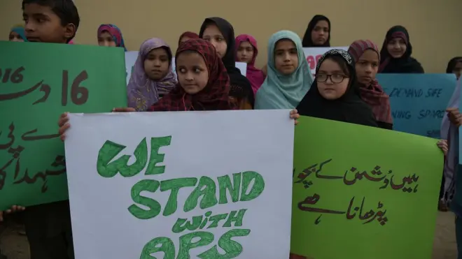 16 دسمبر 2014 کو دہشت گردوں نے آرمی پبلک سکول کے اندر داخل ہو کر ڈیڑھ سو کے قریب بچوں اور اساتذہ کو ہلاک کر دیا تھا