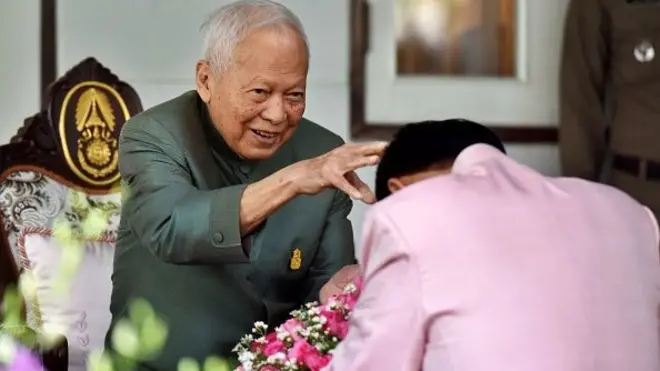 เปรม ติณสูลานนท์