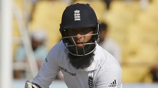 بدھ کو شروع ہونے والے پہلے ٹیسٹ میچ میں انگلینڈ نے ٹاس جیت کر پہلے بیٹنگ کا فیصلہ کیا