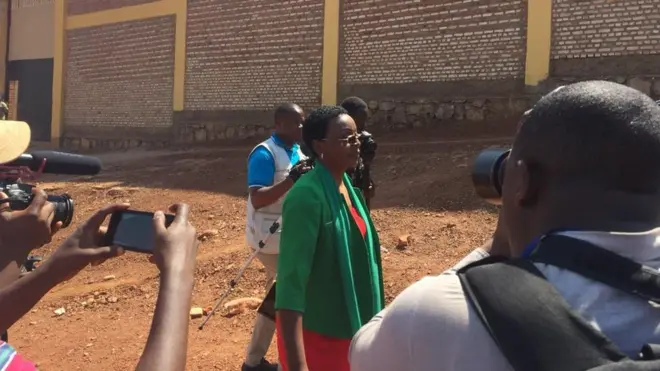 Bi Ingabire akiondoka baada ya kuachiliwa huru