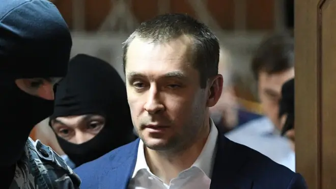 В сентябре Пресненский суд арестовал Захарченко по делу о коррупции