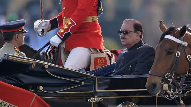 صدر ممنون حسین سے بھی سپریم کورٹ نے وضاحت طلب کر لی ہے