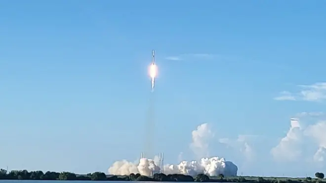 한국은 지난 6월 최초의 국산 우주 발사체 '누리호'에 이어 달 탐사선 '다누리'까지 발사하면서 우주 강국으로의 도약을 꿈꾸고 있다