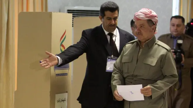 مسعود بارزانی د رايې ورکولو په وخت کې