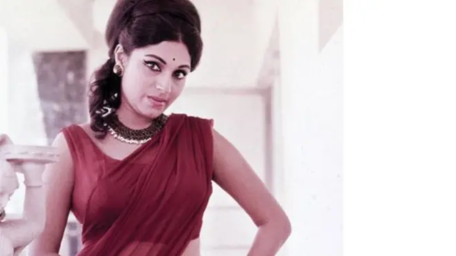 بندو بالی ووڈ کی مشہور ویمپس میں شمار ہوتی ہیں