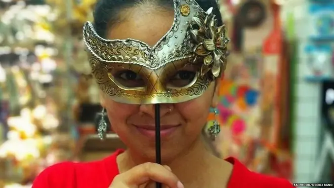 15 વર્ષની વયે ઉરુજે ધાર્મિક સ્થળ પર શારીરિક શોષણની ઘટનાનો સામનો કર્યો હતો