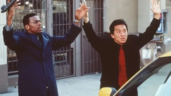 在大眾文化中，有關種族歧視的字眼之使用，也引起很多辯論。