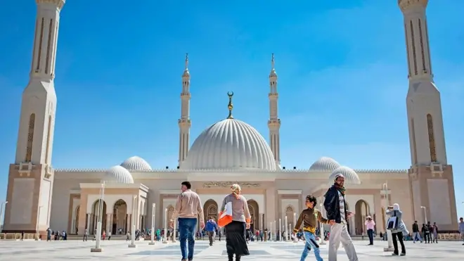 مسجد "الفتاح العليم"