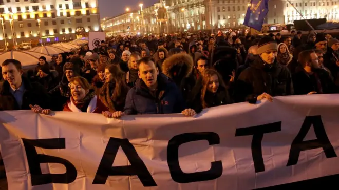 Мітинги у Мінську відбуваються на вихідних вже цілий місяць