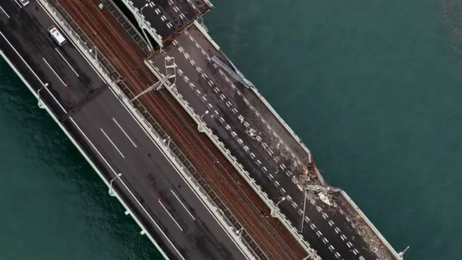 Damaged bridge at Kansai airport