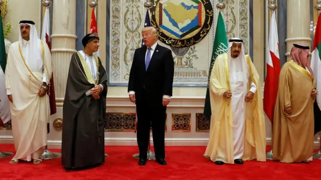 تفجرت الخلافات بين قطر والسعودية بعد أيام من القمة الأمريكية الخليجية التي حضرها ترامب في الرياض