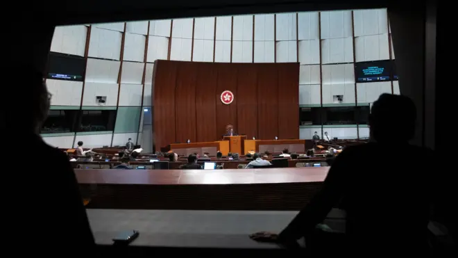 香港立法會會議廳在舉行會議（12/11/2020）