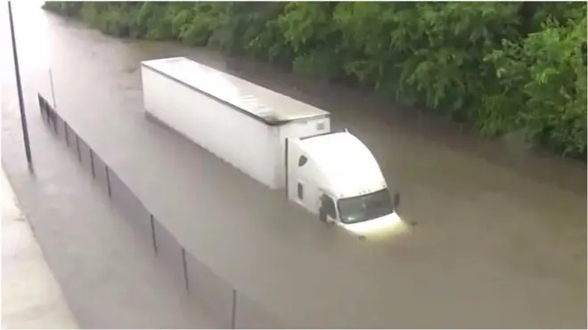 вантажівка