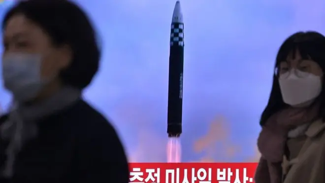 18 февраля КНДР вновь запустила баллистическую ракету, упавшую недалеко от побережья Японии