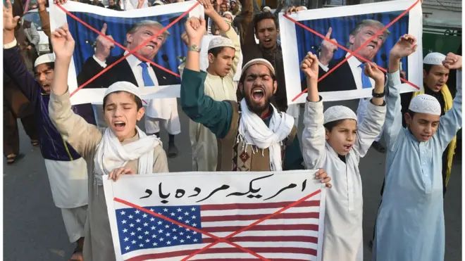 د هند او پاکستان د جګړې په ټس کې امریکا پر پاکستان مرستې بندې کړې