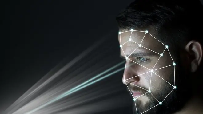 تقنية التعرف على ملامح الوجوه