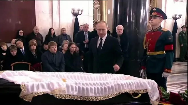 普京出席驻土大使葬礼活动