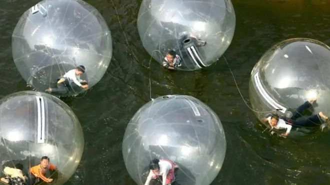 想要突破自己的圈子并非易事，但总有方法可以对抗这种思维（图片来源：Getty Images）