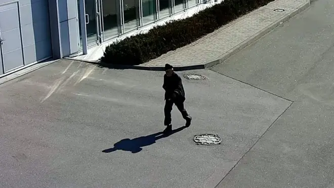 우크라이나 수도 키이우에서 러시아군의 민간인 살해 장면이 여러 CCTV에 그대로 촬영됐다.