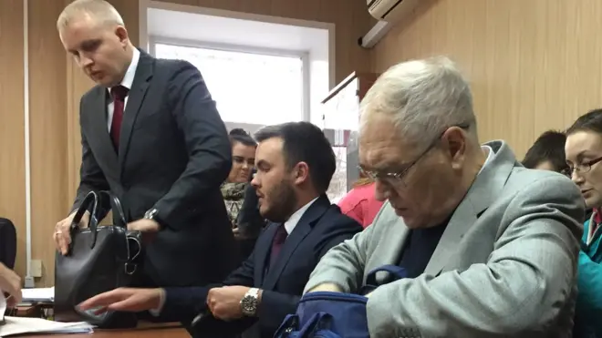 По словам Льва Гудкова, решение суда было заранее подготовлено, и судья фактически не провела рассмотрение дела