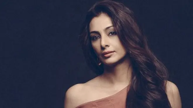 انڈین اداکارہ تبو نے اپنے فلمی کیریئر کا آغاز وجے پتھ نامی ہندی فلم سے کیا