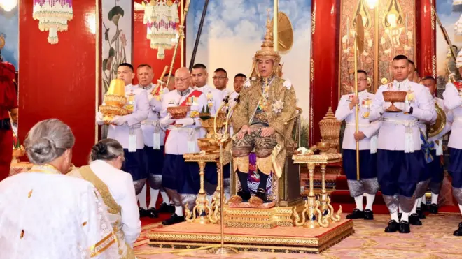 ในหลวง ร.10