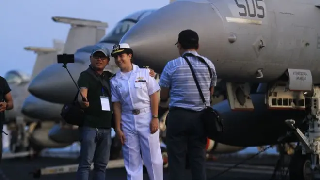 Tàu khu trục USS Carl Vinson cập cảng Đà Nẵng tháng 3/2018