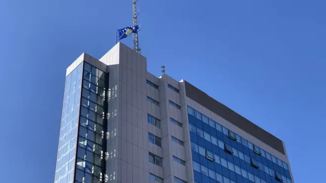 Zgrade izvršne vlasti u Prištini čekaju nove stanare