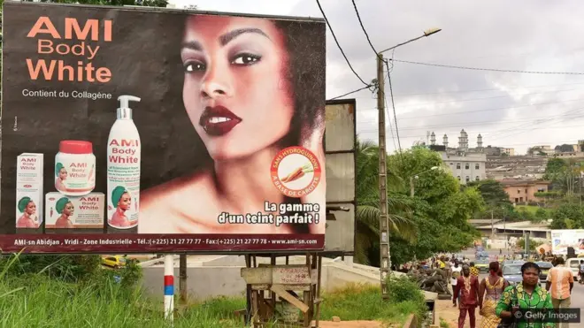 የቆዳ ማቅላትን የሚያበረታታ ማስታወቂያ