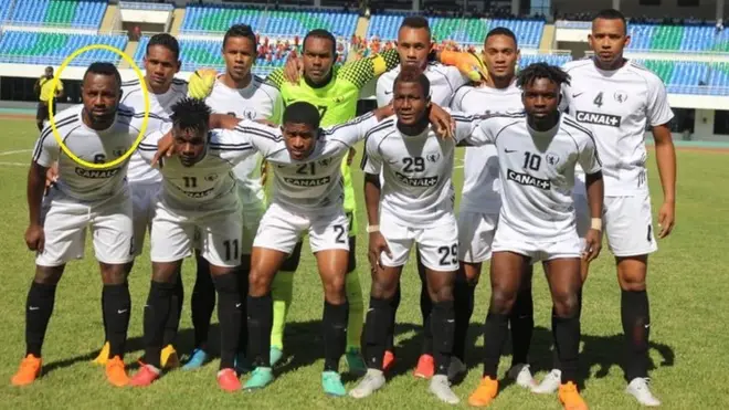 Marcel Wamba Kepdep with his Mauritian team Roche-Bois Bolton City team