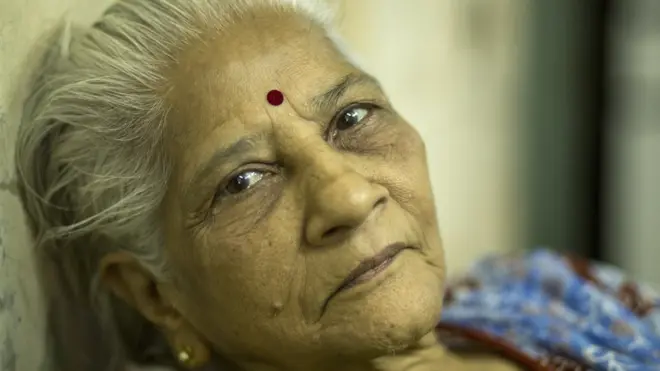 वृद्ध महिला