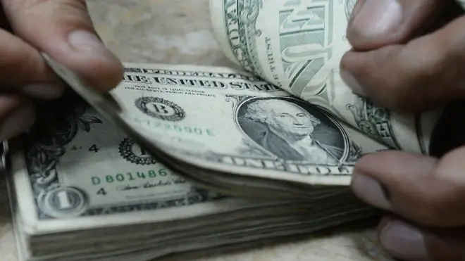 کسی بھی ملک کے زرِ مبادلہ کے ذخائر سونے یا ڈالر کی شکل میں ہوتے ہیں