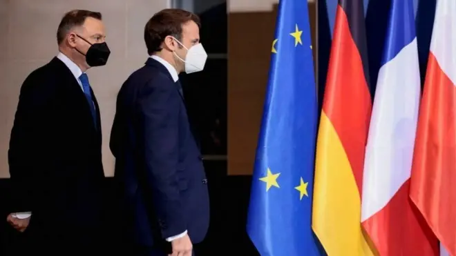 Emmanuel Macron dẫn đầu các cuộc đối thoại vào tuần này nhằ giảm căng thẳng với Nga vì vấn đề Ukraine.