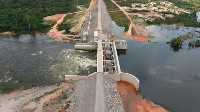 Une vue du barrage hydroélectrique de Soubré, sur le fleuve Sassandra